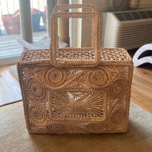 Handwoven bag made in Colombia